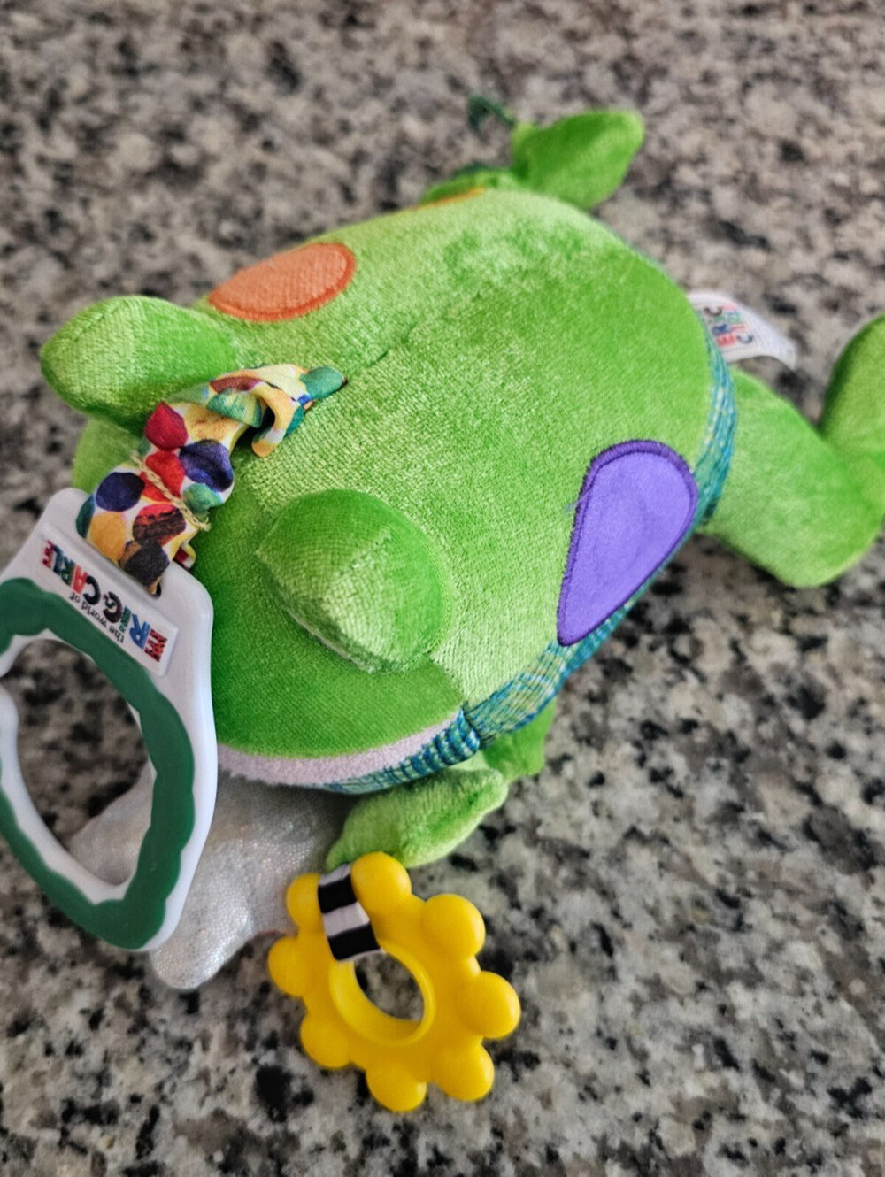 WORLD OF ERIC CARLE developmental frog rattle 2008 teether baby toy plush